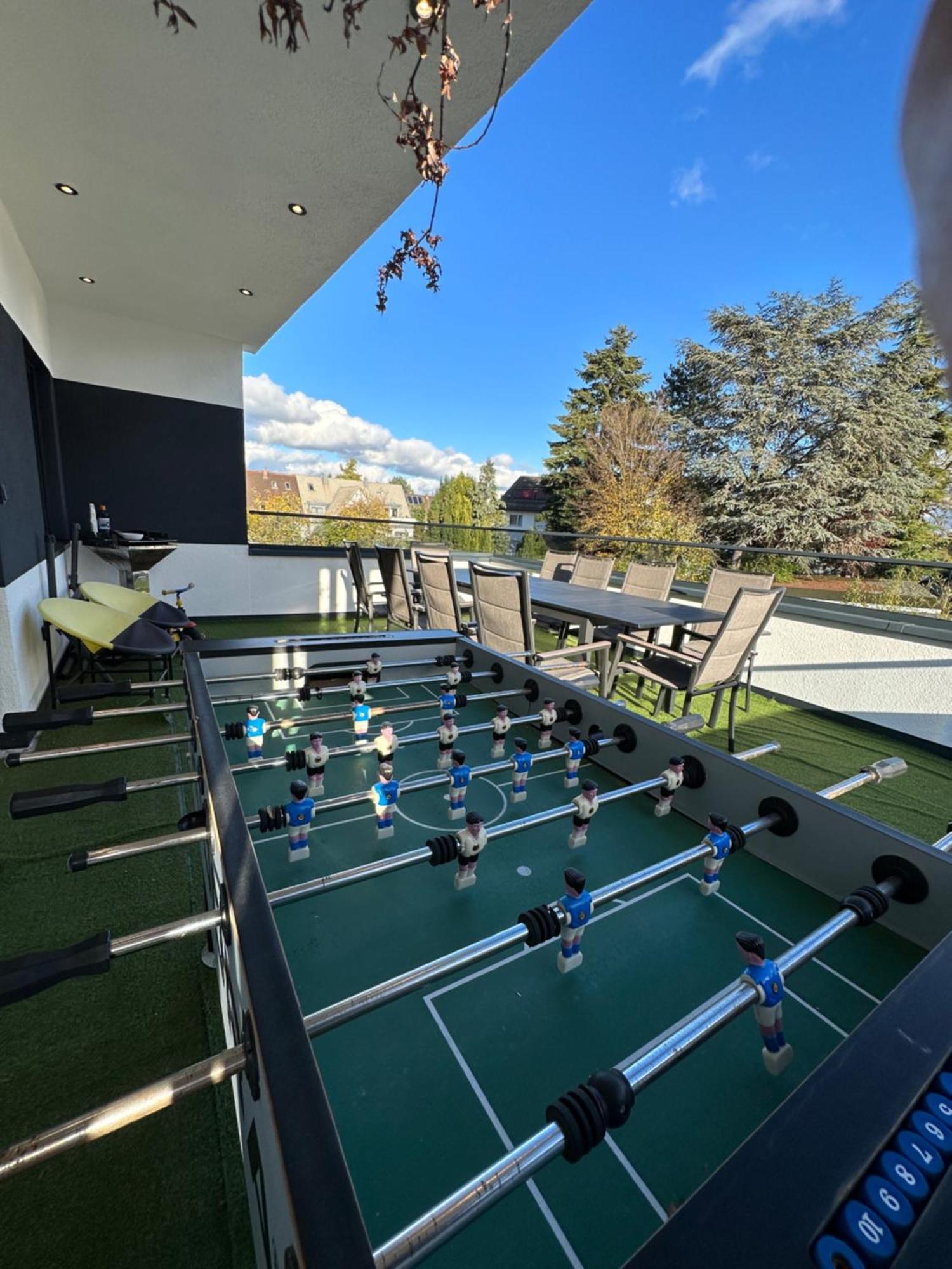 Dayyounglife Mit Terrasse Grill Parkplatz