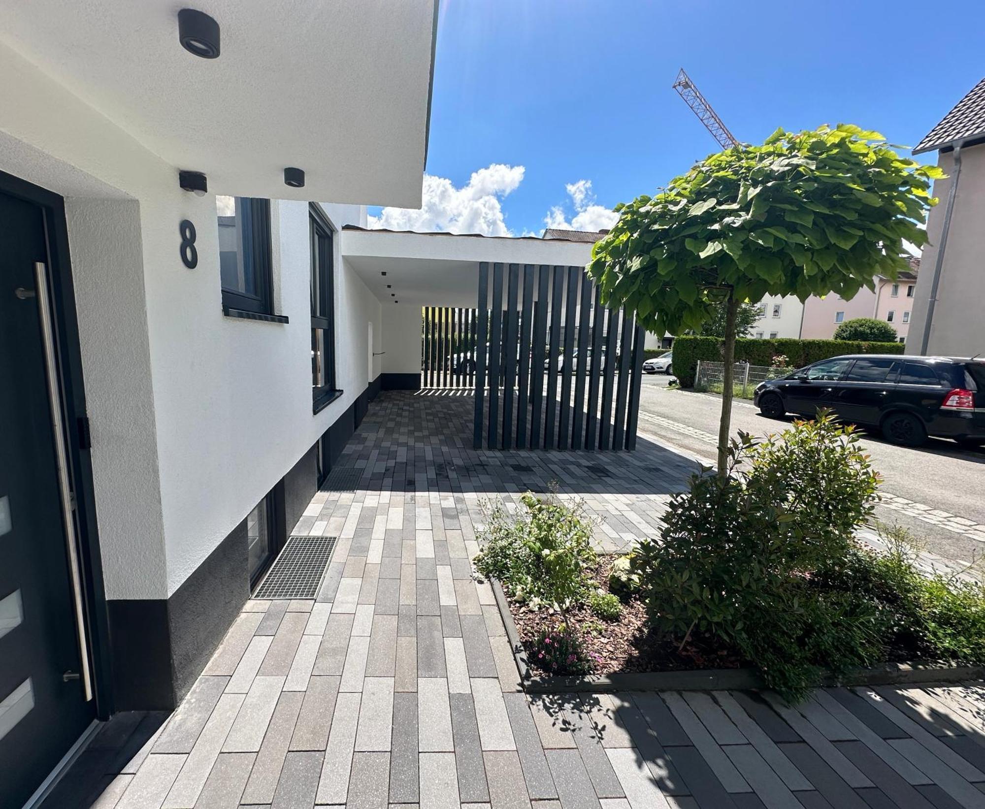 Dayyounglife Mit Terrasse Grill Parkplatz Norymberga