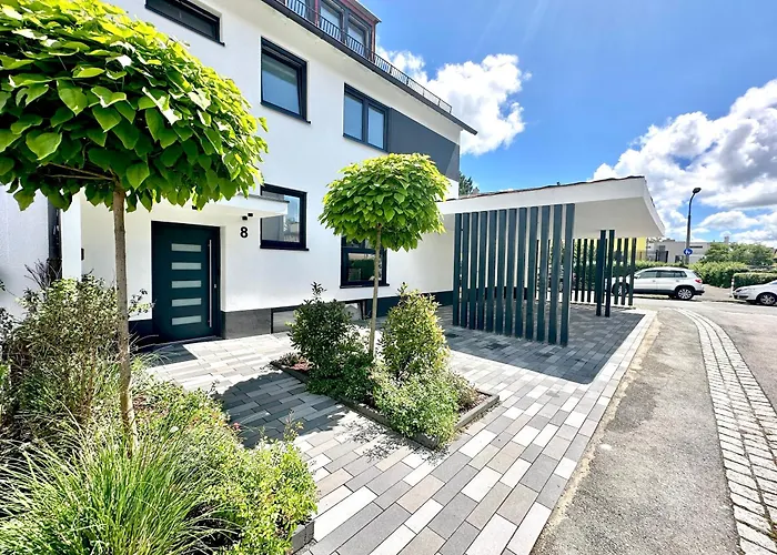 Dayyounglife Mit Terrasse Grill Parkplatz
